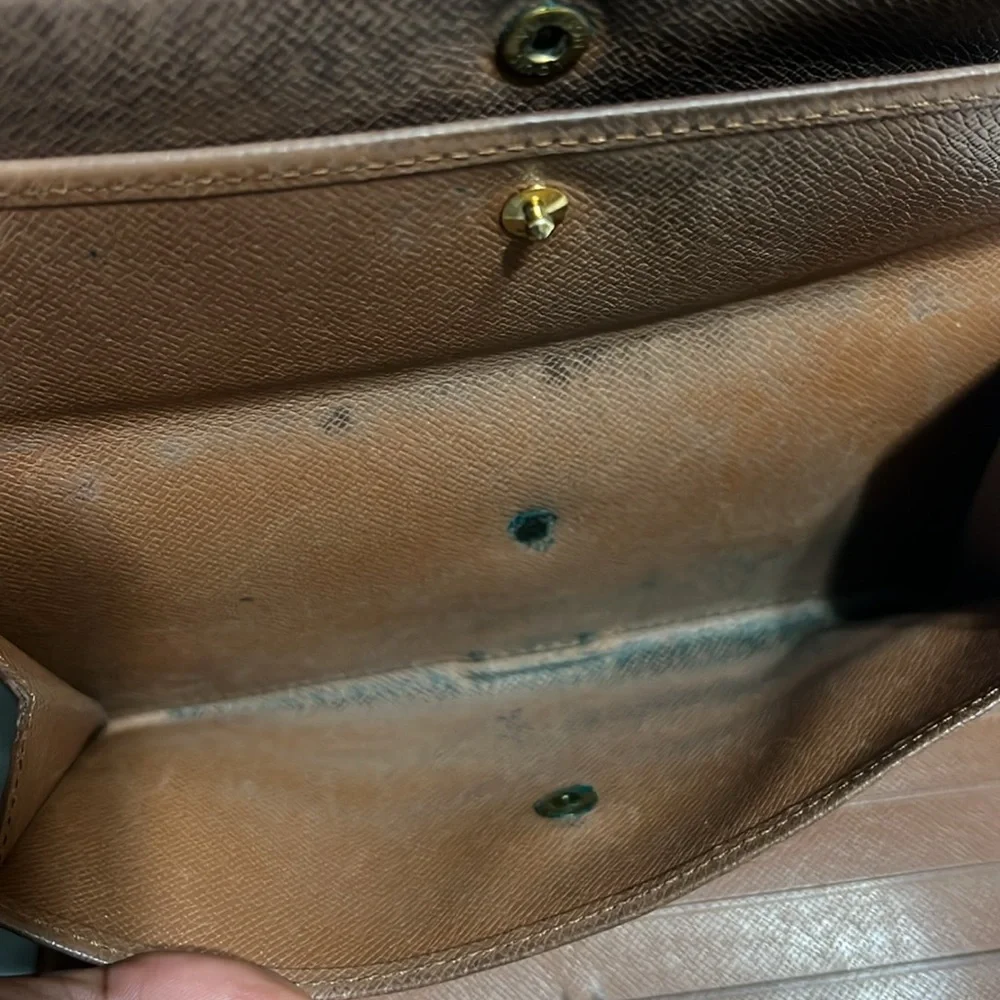 AUTHENTIC VINTAGE LV WALLET - Picture 4 of 12
